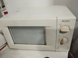 Microondas Bluesky M18.1