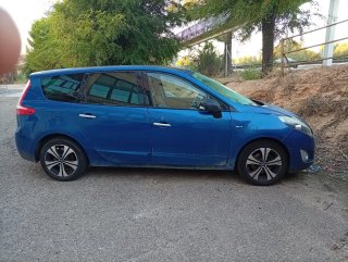 Renault Grand Scenic 2012