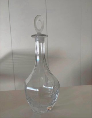 Bottiglia per liquori in vetro con tappo