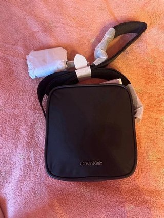 Calvin Klein Bandolera
