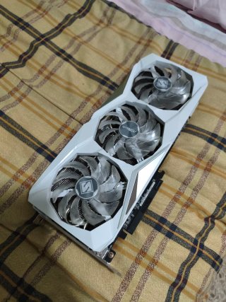 Tarjeta Gráfica ASRock RX 7700 XT 12GB