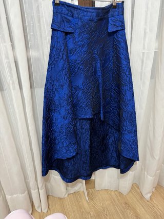 Falda larga azul para eventos