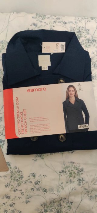 Gabardina corta azul marino esmara