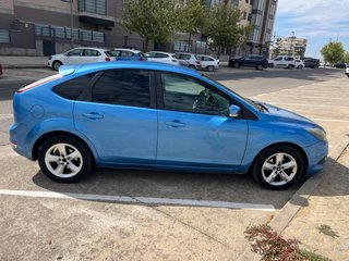 Ford Focus pegatina B