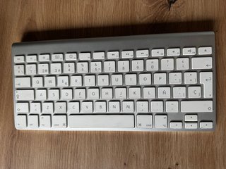 Teclado Apple Español QWERTY Plata