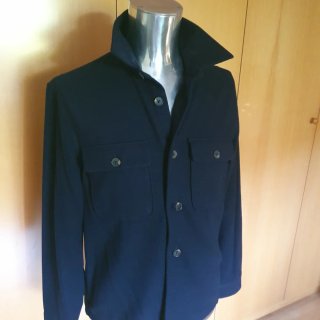 Cazadora corta Mango negra talla L