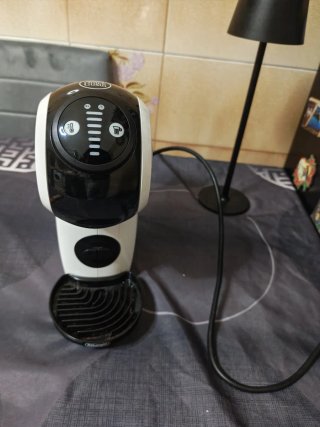Macchina caffè Nescafé Dolce Gusto De'Longhi