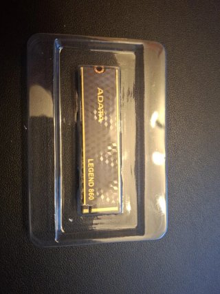 SSD ADATA Legend 860 1TB PCIe Gen4 NVMe