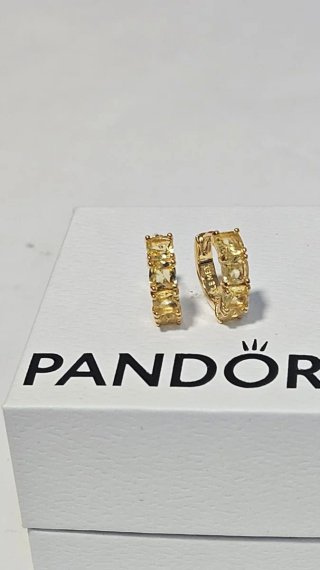 Pendientes Pandora Dorados