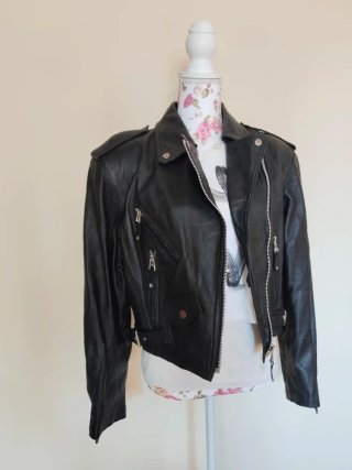 Cazadora de Cuero Vintage Años 80 Talla L.