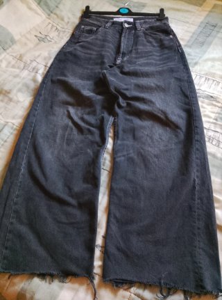 Vaqueros Anchos de Bershka Mujer