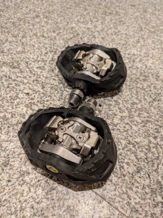 Pedales Shimano M424 MTB SPD