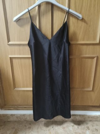 Vestido lencero negro