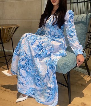 Vestido largo estampado azul y blanco