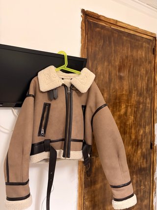 Chaqueta de Piel y Borrego