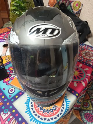 Casco de Moto MT Talla L (59-60cm)