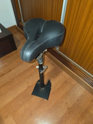 Sillín ajustable para patinete eléctrico