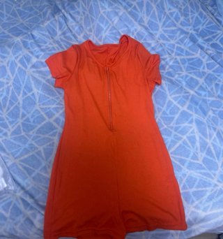 Mono corto naranja