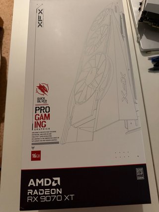 XFX RX 9070 XT Quicksilver 16GB GDDR6 Blanca