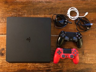 Consola PS4 Slim 500GB + 2 Mandos