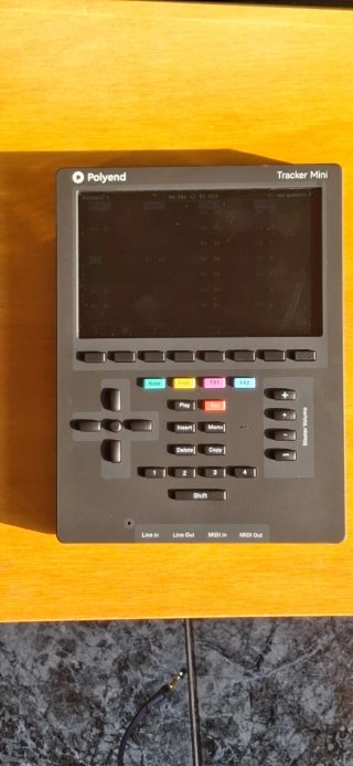 Polyend Tracker Mini-Sintetizador Sampler Portatil