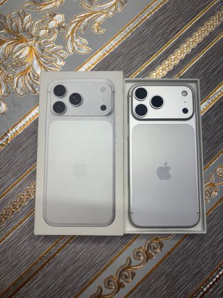 iPhone 17 Pro Max Argento + Fattura