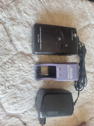 2Cargador Pilas AA/AAA Ni-MH Vivanco