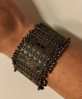 Pulsera Elástica con Grabados Geométricos