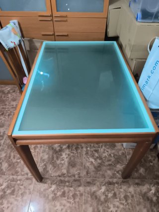 Mesa Extensible de Vidrio y Madera