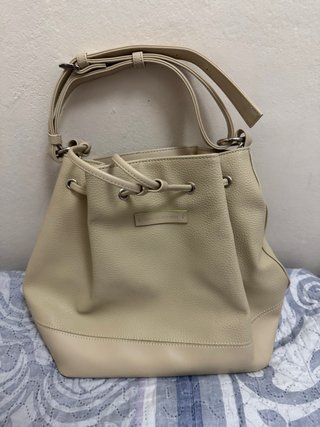 Bolso tipo saco David Jones beige