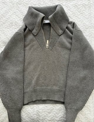 Jersey Zara cuello alto cremallera gris