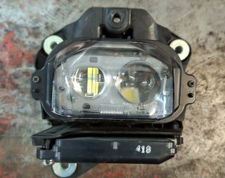 Faro delantero Yamaha MT-09 (2025)