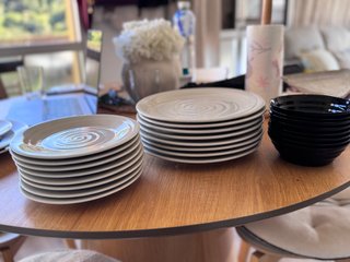 Vajilla 24 piezas para 8 personas