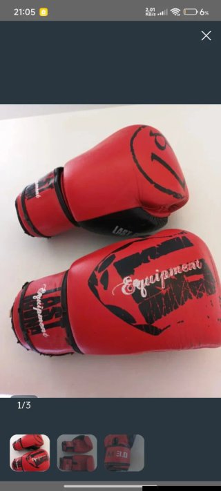 Guantes de Boxeo Rojos y Negros