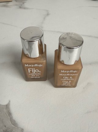 2 Bases de Maquillaje Deliplus Fijo & Cubriente