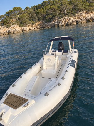 Semirrígida Tiger Marine 650 Suzuki 150 + Remolque