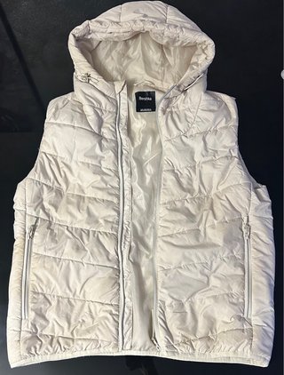 Chaleco Acolchado Bershka Beige Talla M