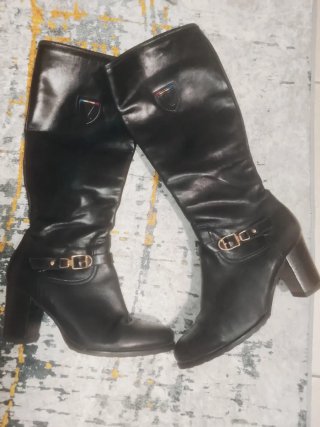 Botas Altas Louis Vuitton Negras