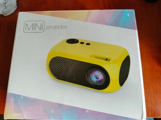 Mini proyector M24