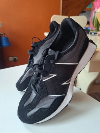 Zapatos New Balance 327 Negro/Gris