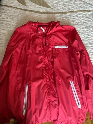 Cazadora Cortavientos Roja