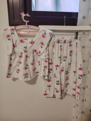 Conjunto Infantil Flores Talla 3-4