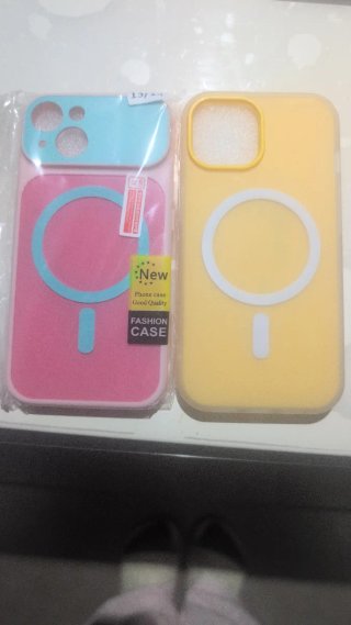 2 custodie per iPhone 13
