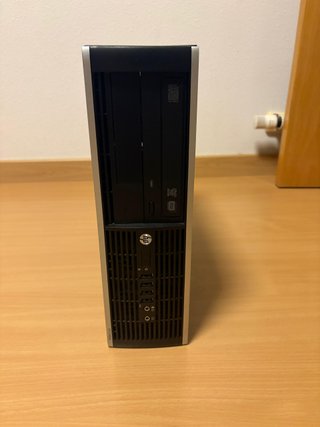 Computer desktop HP Compaq Elite 8300
