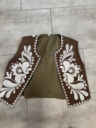 Chaleco Bordado Marrón Talla M