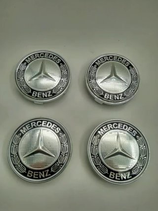 4 centros de rueda Mercedes plata 68 mm