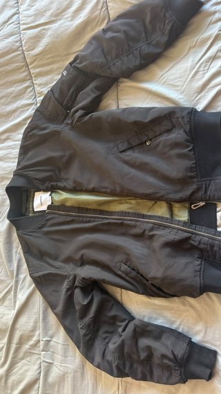 Chaqueta Bomber Negra Pull&Bear