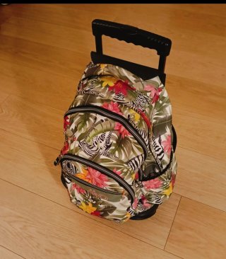 Mochila con Ruedas Estampado Tropical