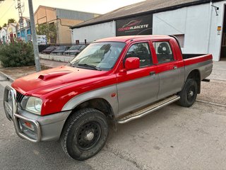 Mitsubishi L 200 2000