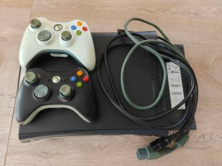 Consola Xbox 360 con 2 mandos
